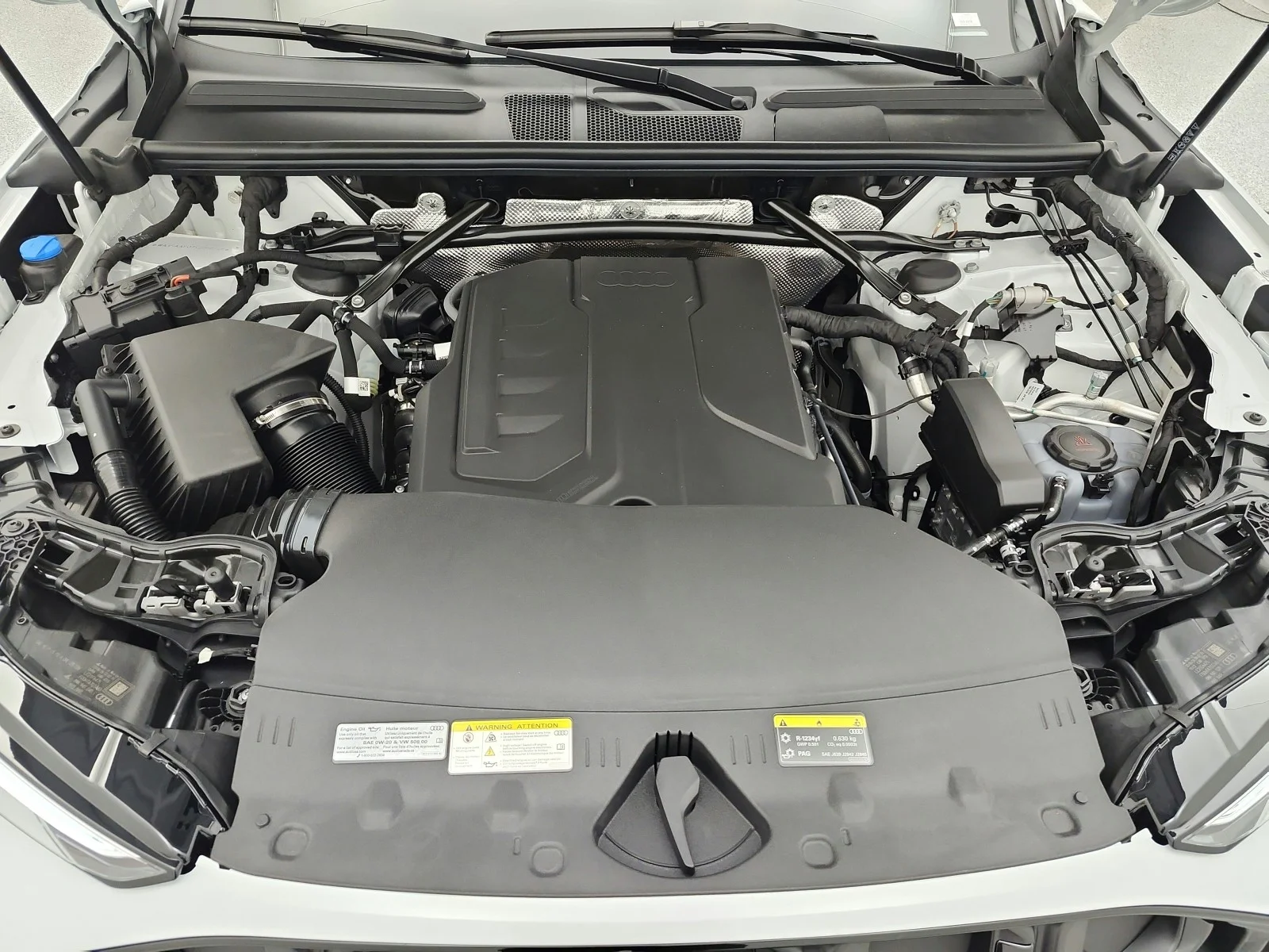 New 2026 Glacier White Metallic Audi Premium Plus 2.0 TFSI quattro image 12