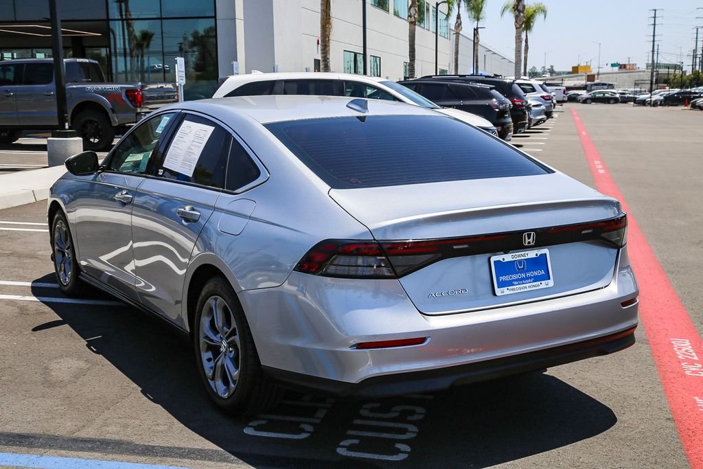 Certified Used 2024 Solar Silver Metallic Honda 1.5T EX image 4