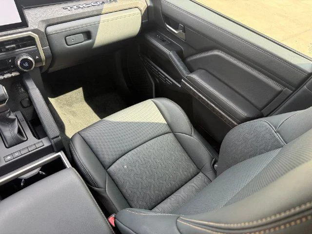 Certified Used 2026 BRONZE OXIDE Toyota Limited image 58