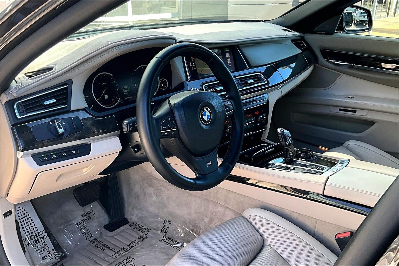 Used 2014 Gray BMW 750i image 14