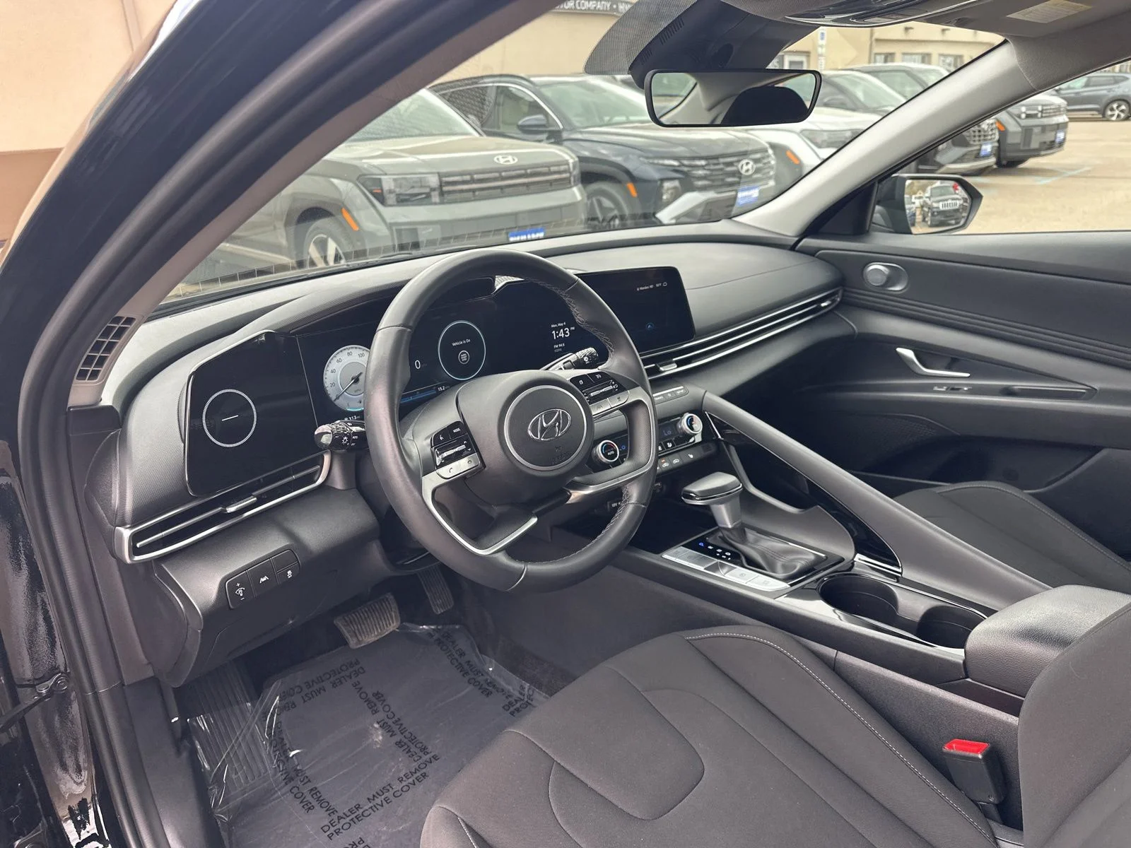 Used 2023 Black Hyundai SEL image 10