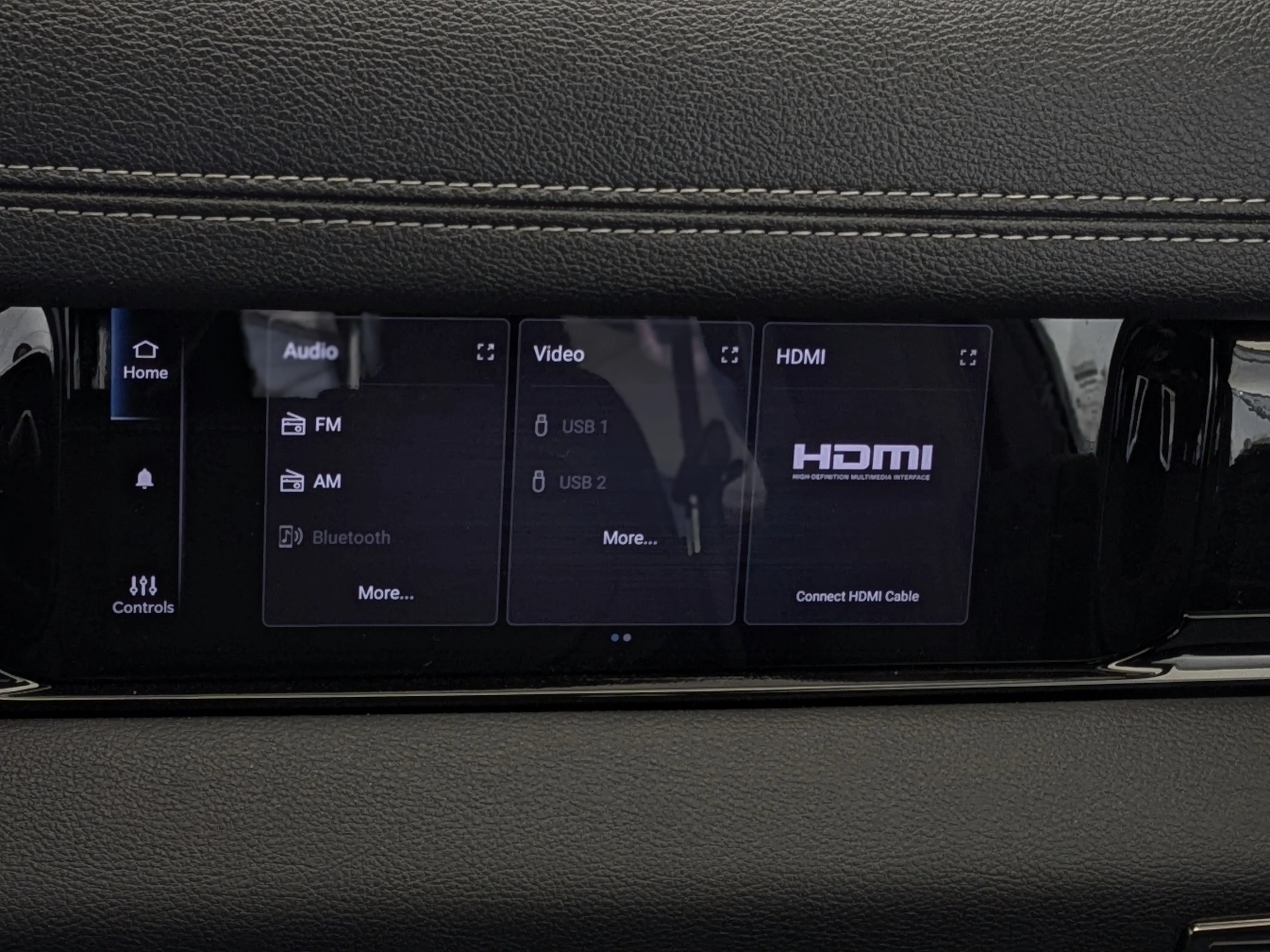 New 2026 White RAM Sport - - Level 1 Equip Grp - Bed Utility Group - Dual?Pane Panoramic Sunroof - 3.0L Hurricane Twin image 25