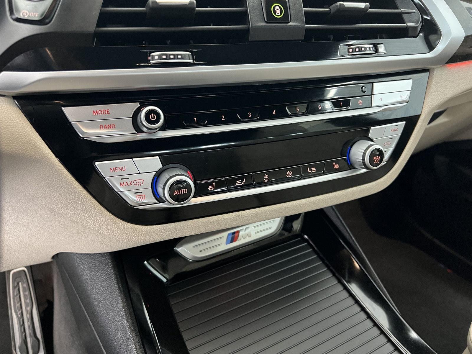 2020 BMW X3 40i - Photo 17
