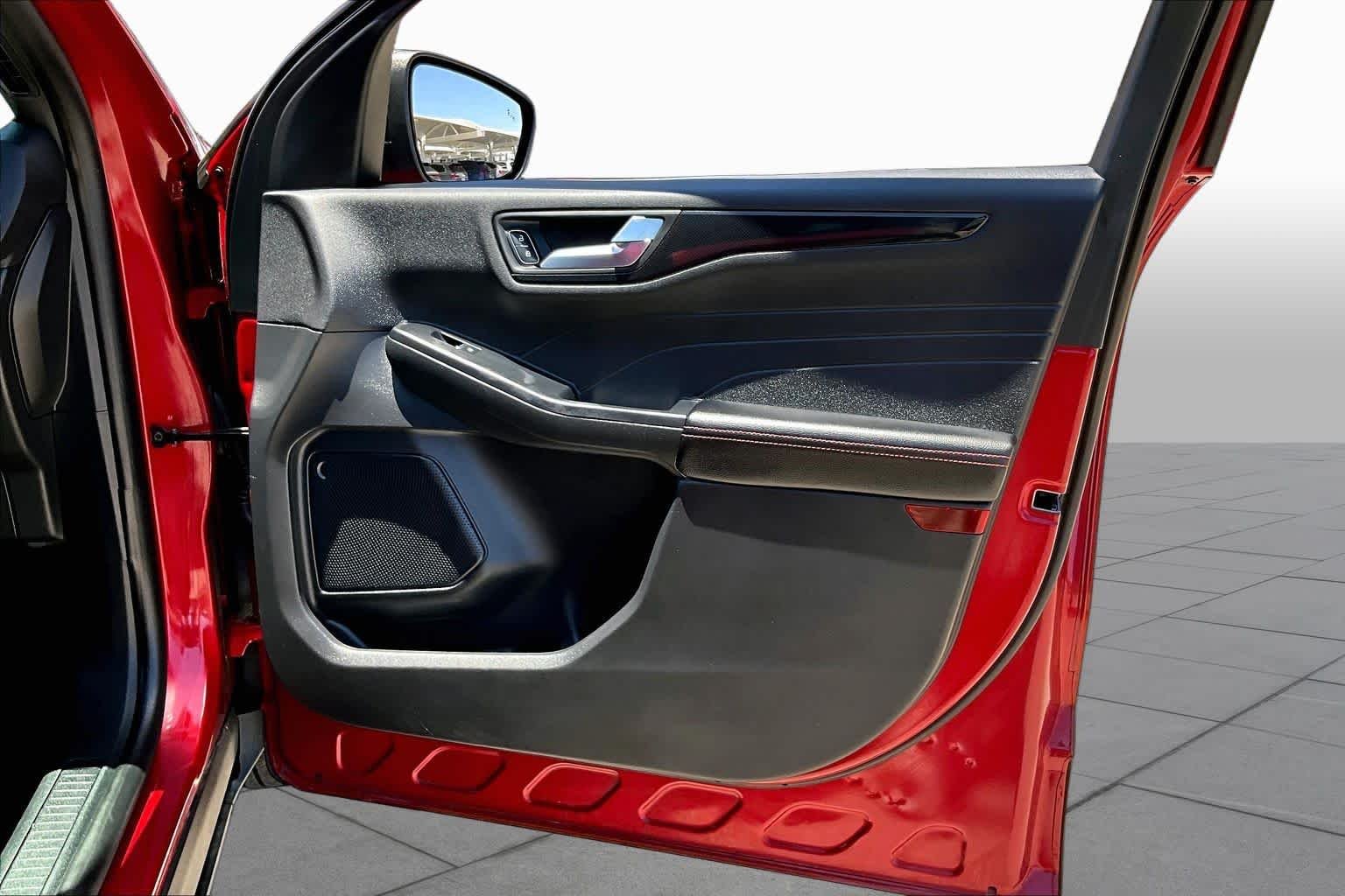2025 Ford Escape ST-Line - Photo 20