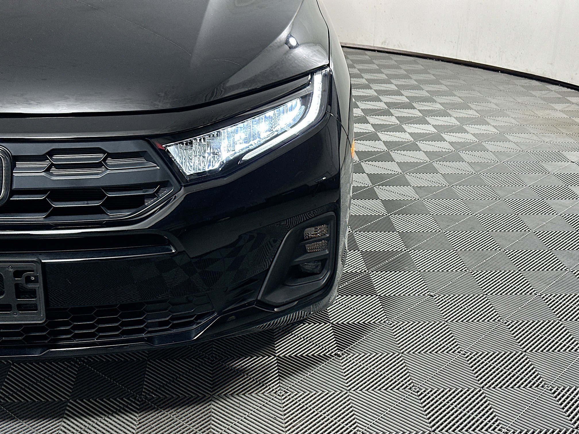 Used 2025 Black Honda Sport-L image 9