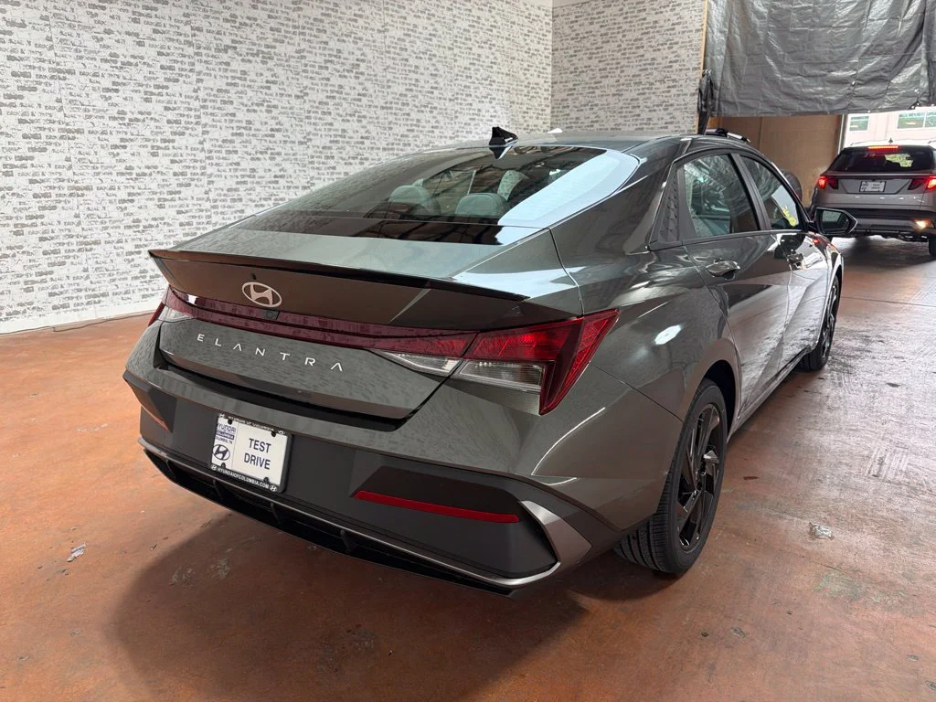 New 2026 Amazon Gray Hyundai SEL Sport Plus image 7