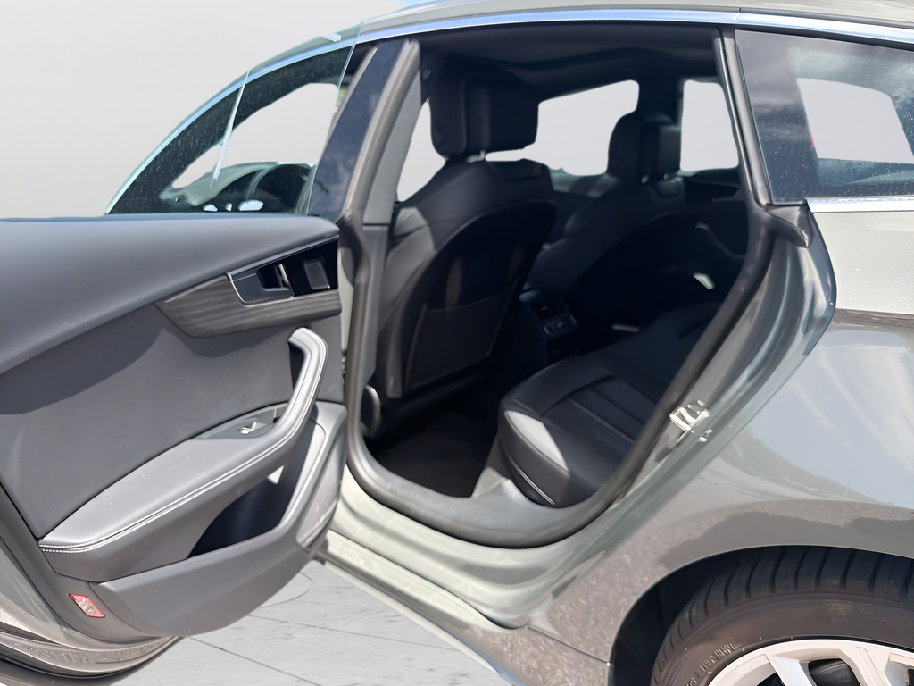 Used 2024  Audi 45 S line Premium Plus image 21