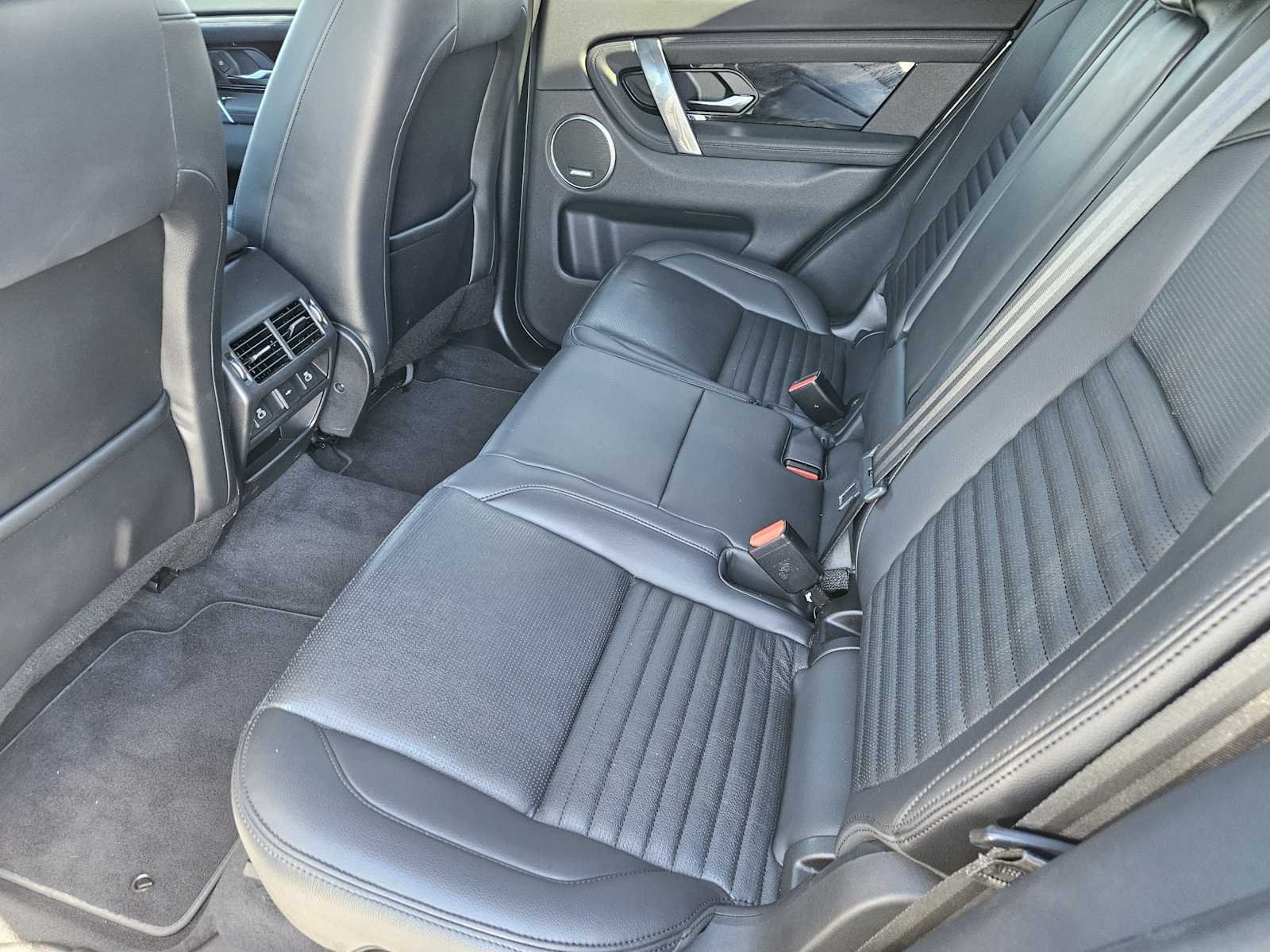 Certified Used 2023 Santorini Black Metallic Land Rover SE image 30