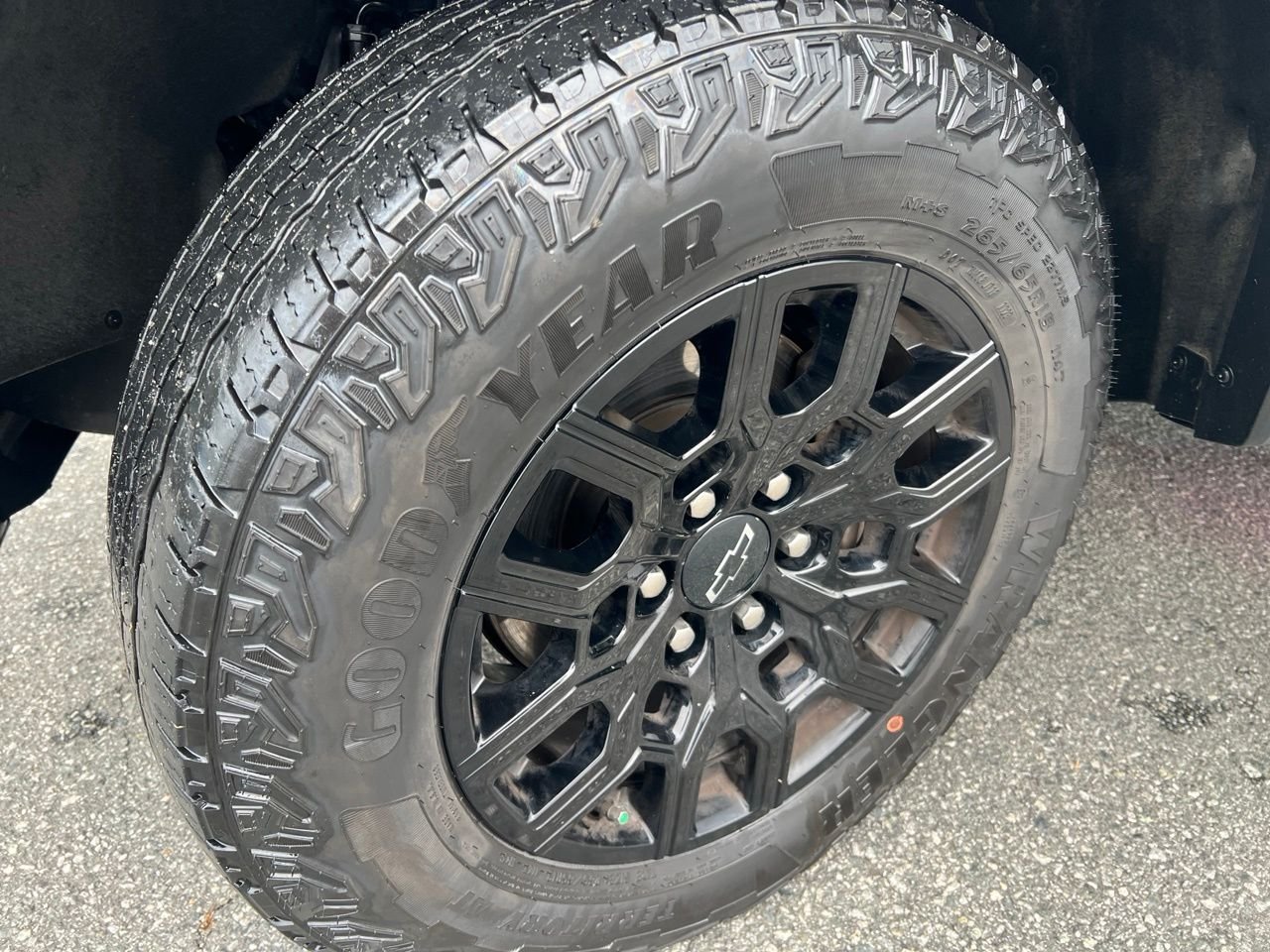 Used 2023 Gray Chevrolet Trail Boss image 11