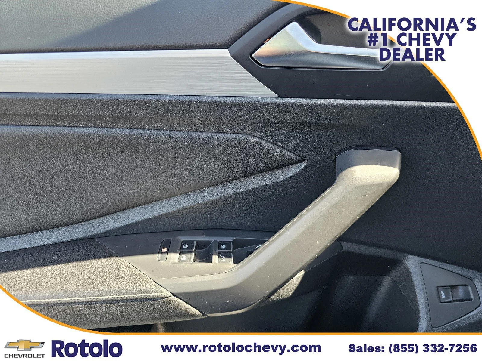 Used 2025  Volkswagen S image 18
