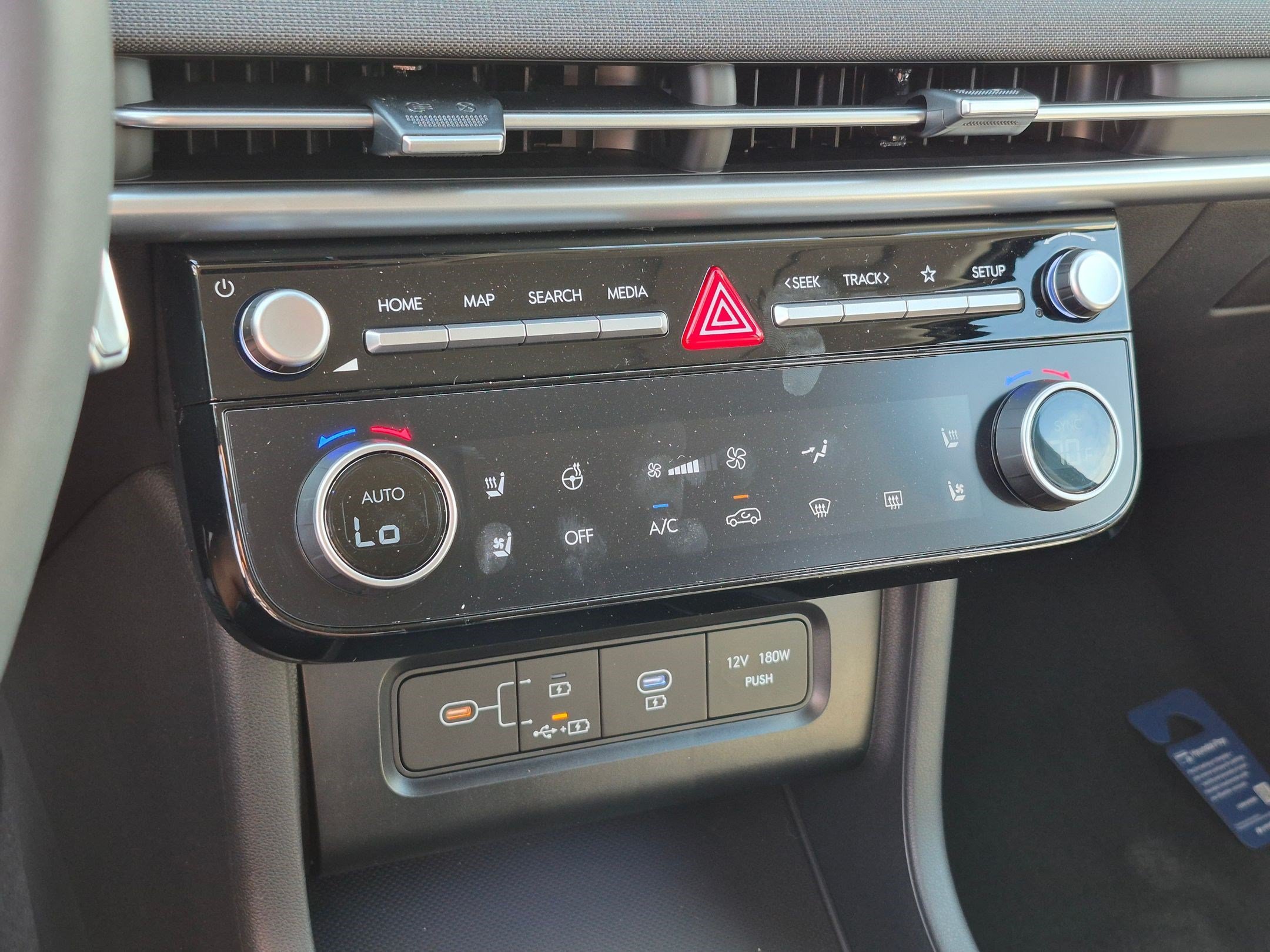 New 2026 Ecotronic Gray Hyundai Limited image 27