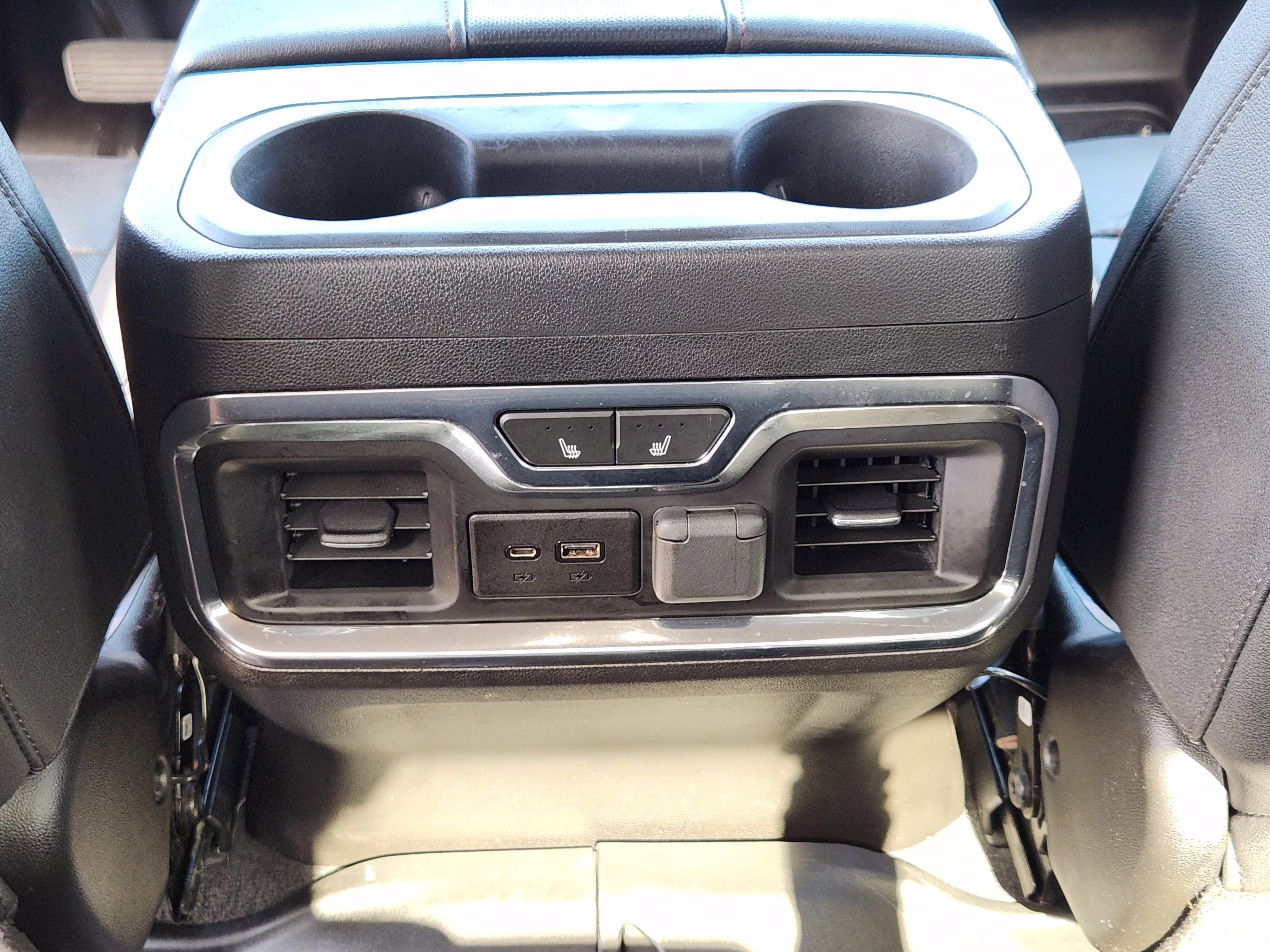 Used 2023 Onyx Black GMC AT4 image 32