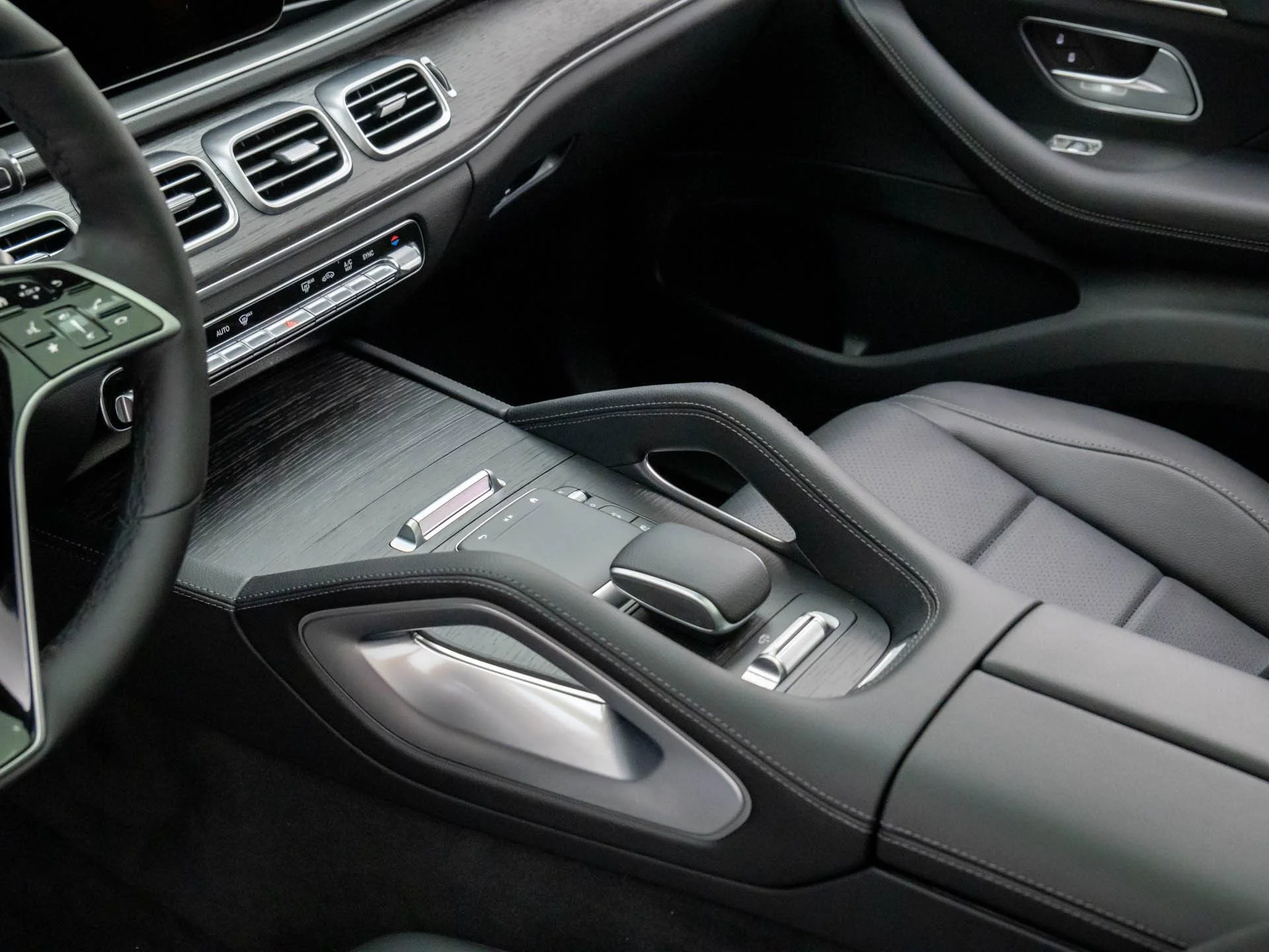 New 2026 Black Mercedes-Benz GLS 450 image 12