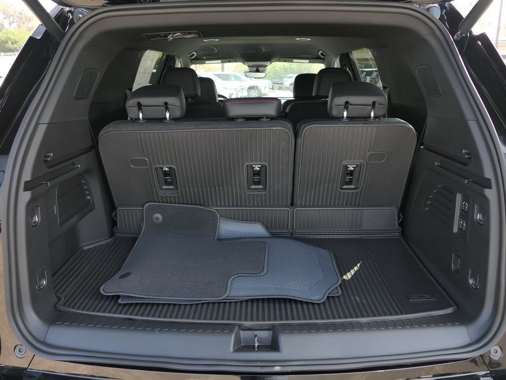 2027 Chevrolet Traverse RS - Photo 23