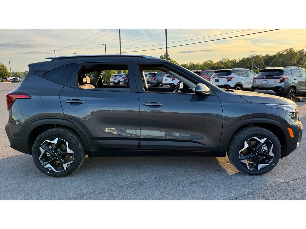 2026 Kia Seltos S photo 3