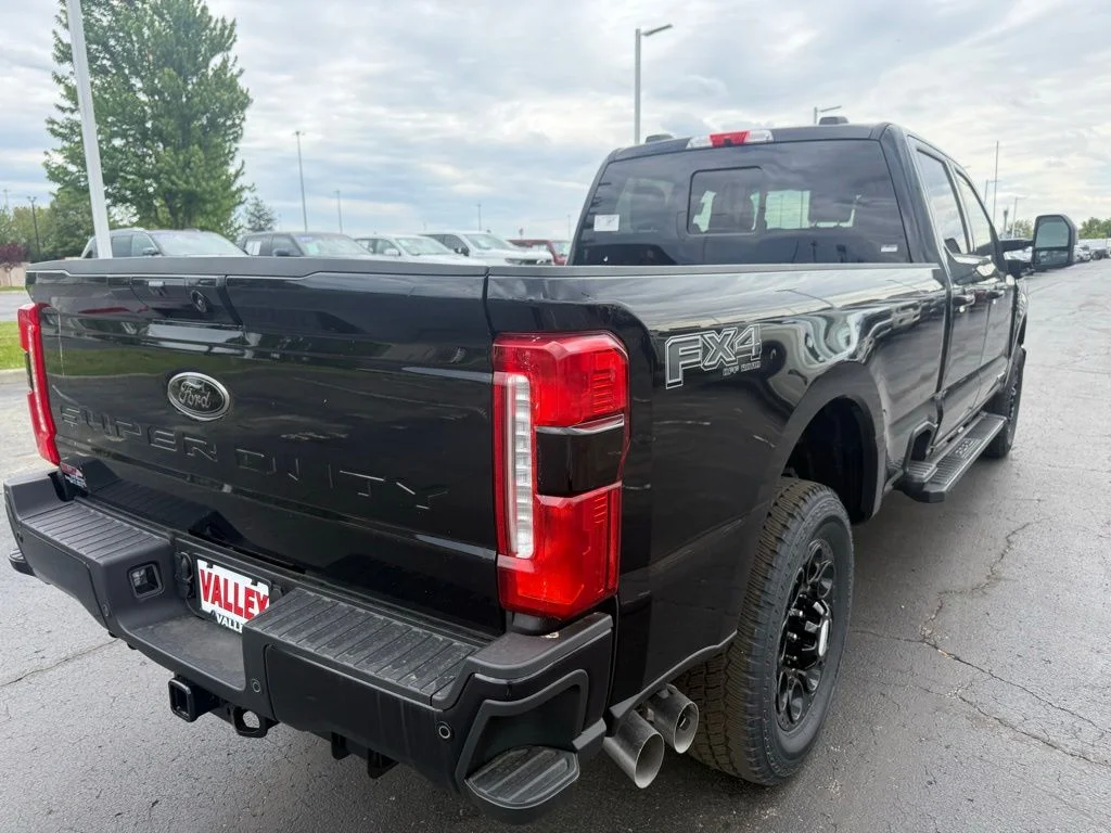 New 2026 Black Ford XLT image 3