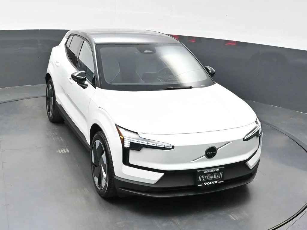 New 2026 Crystal White Volvo Twin Motor Performance Ultra image 42