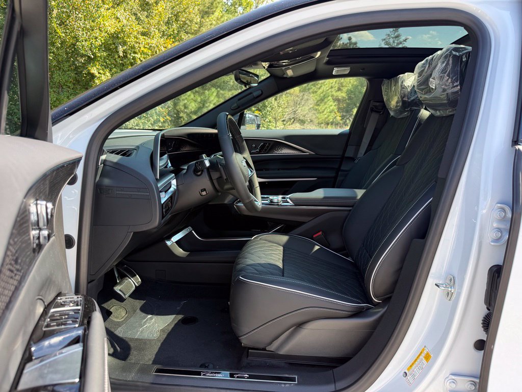 2027 Cadillac LYRIQ Signature Sport - Photo 20