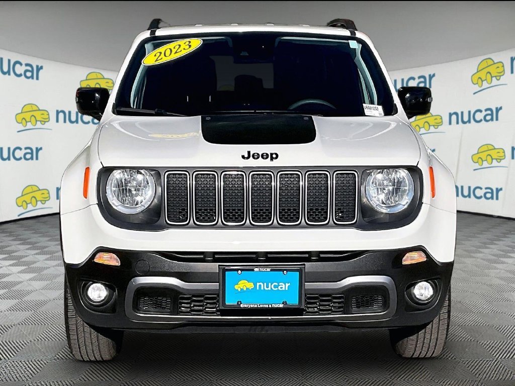 Used 2023 White Jeep Latitude image 2