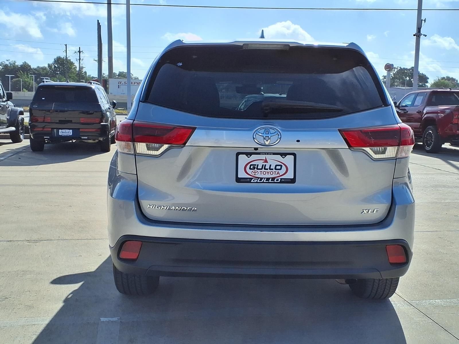 Certified Used 2017 Celestial Silver Metallic Toyota XLE image 7