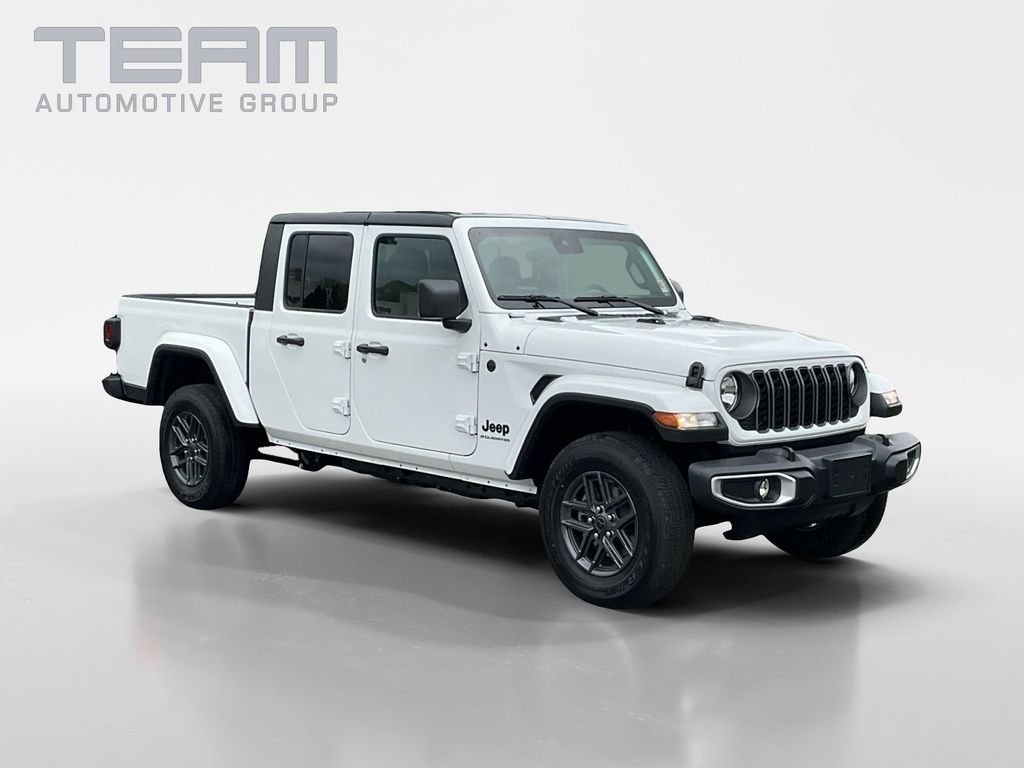 2025 Jeep Gladiator