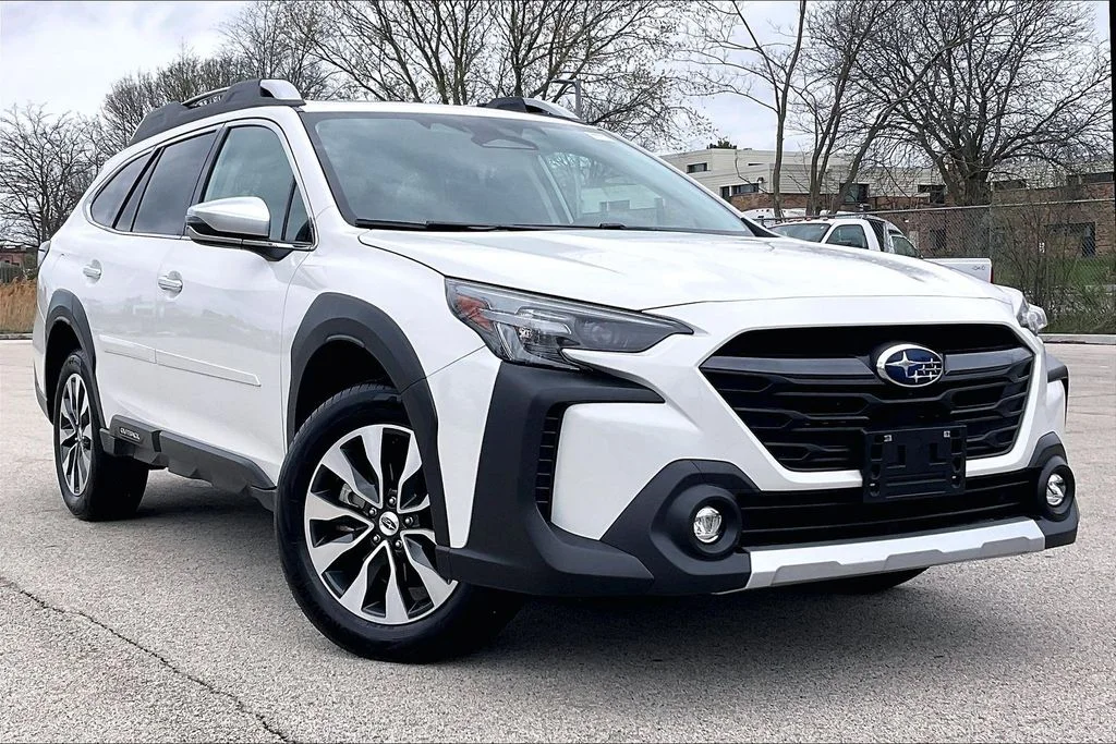 Used 2024 White Subaru Touring XT image 34