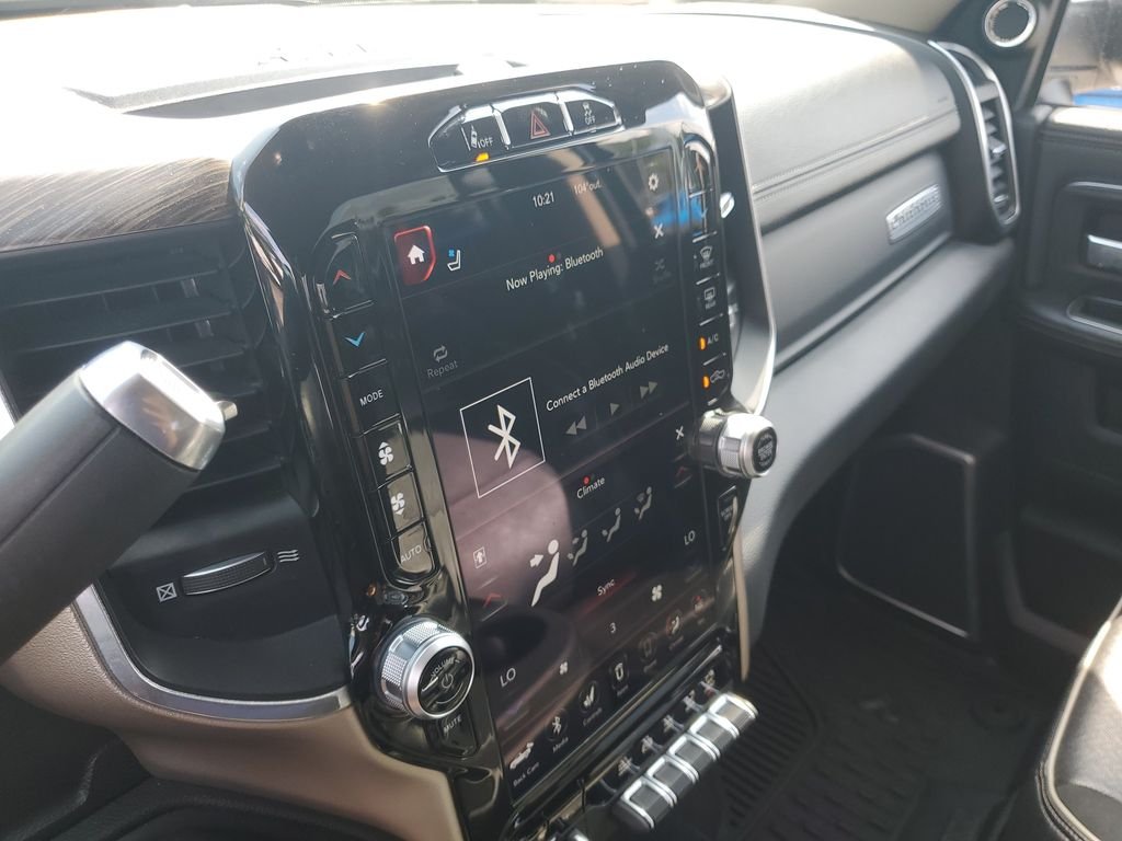 Used 2021 Black Ram Laramie image 19