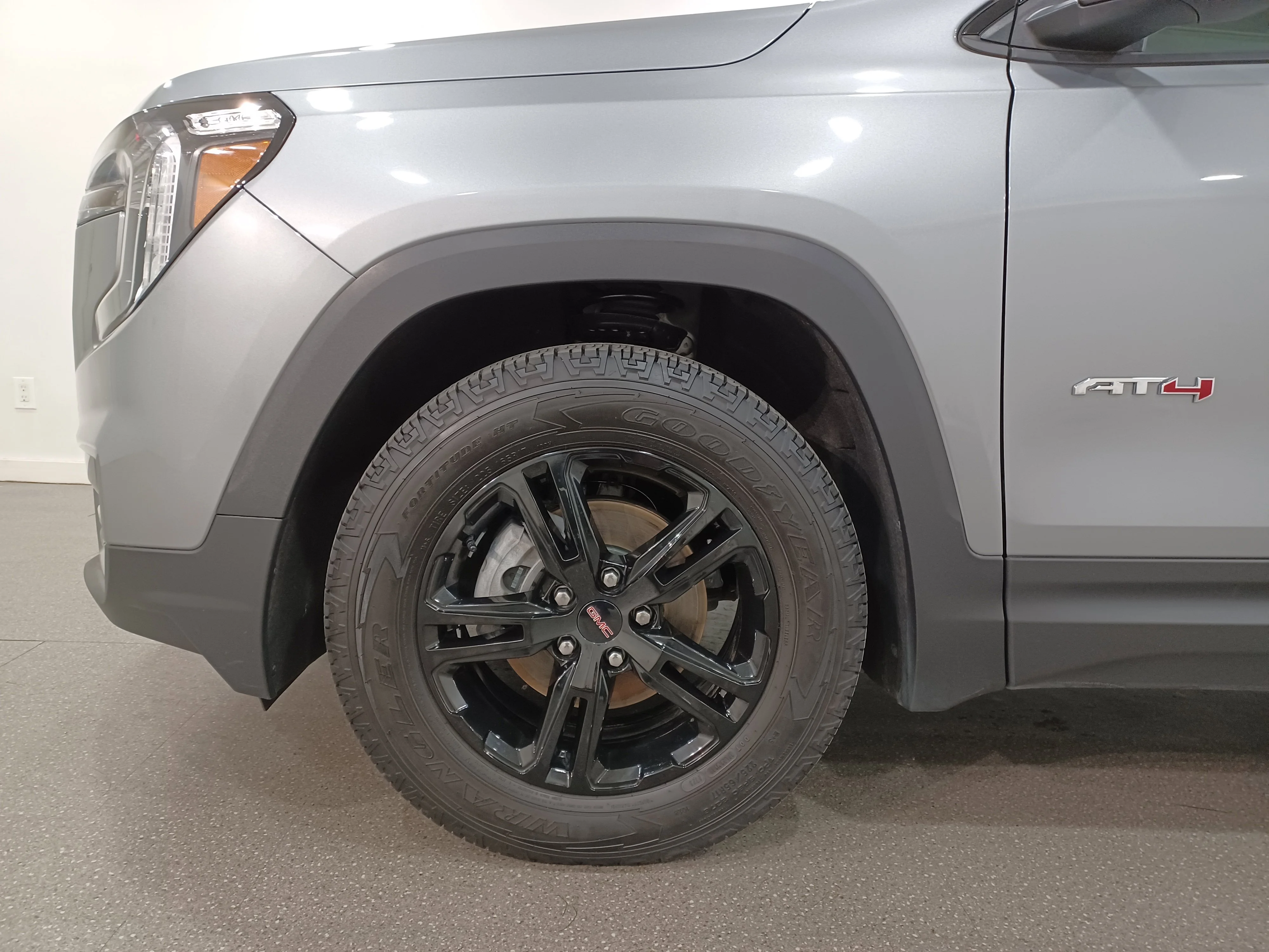 Certified Used 2024 Gray GMC AT4 AWD *Adaptive Cruise | Remote Start | Htd Wheel & Leather | Blind Spot Detection | Park Assist image 19