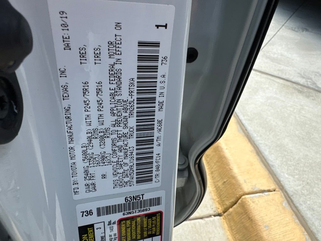Used 2020 White Toyota SR5 image 7