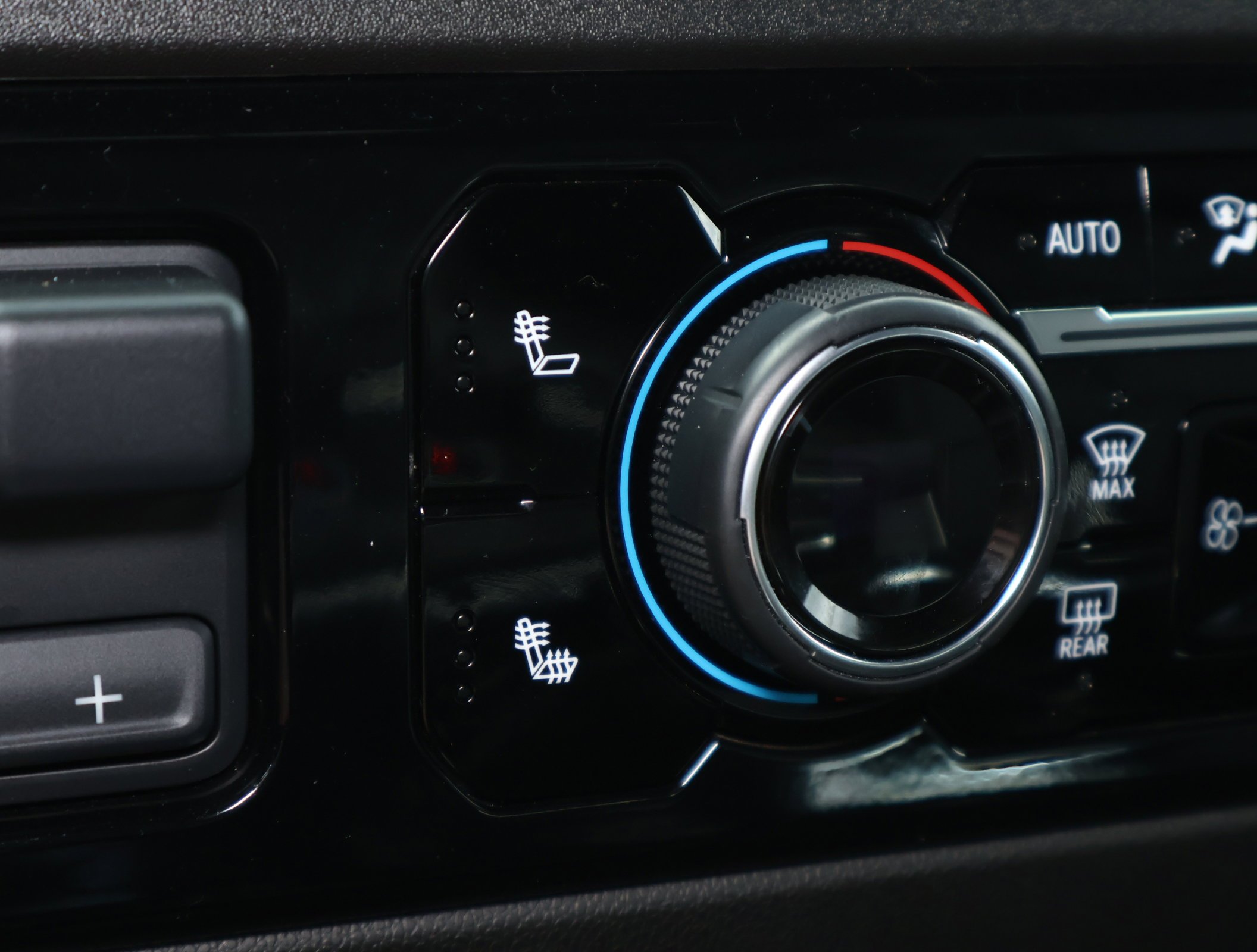 2024 Chevrolet Silverado 1500 RST - Photo 6