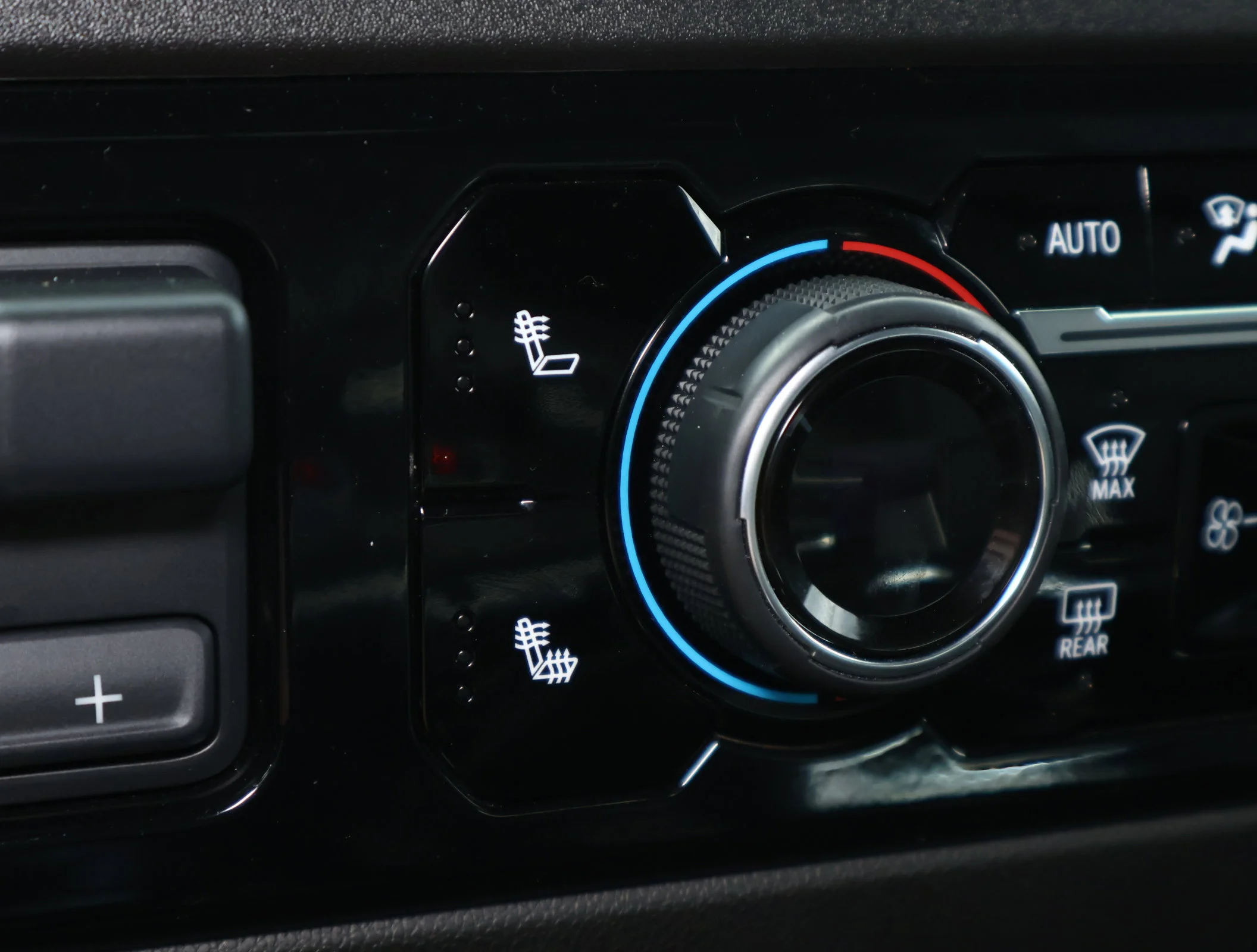 2024 Chevrolet Silverado 1500 RST - Photo 6