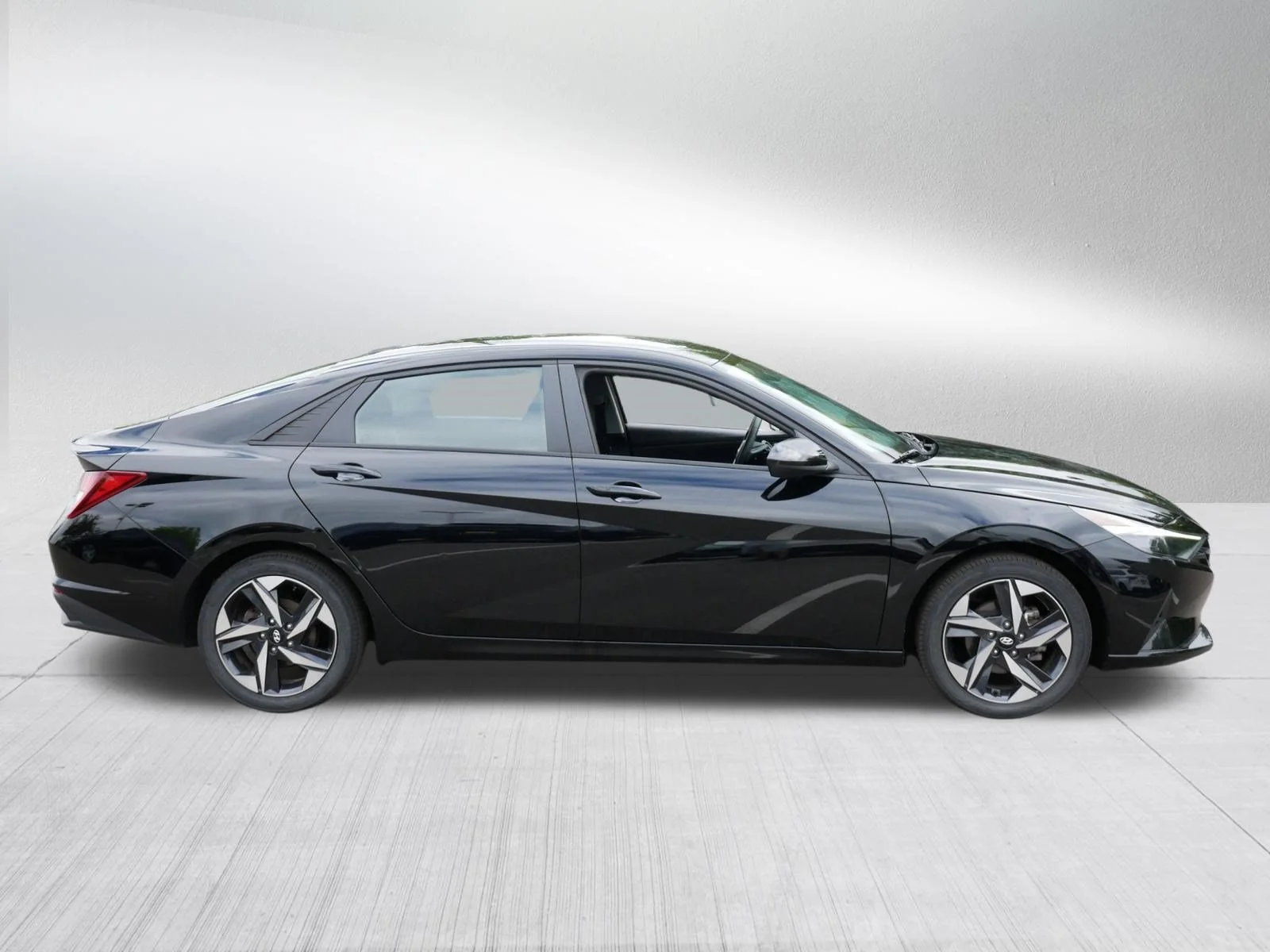 Used 2023 Onyx Black Hyundai SEL image 8