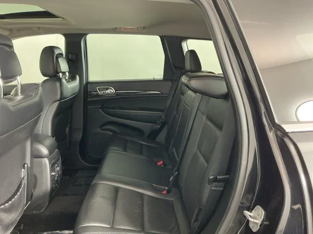 Used 2013 Brilliant Black Crystal Pearl Jeep Laredo image 27