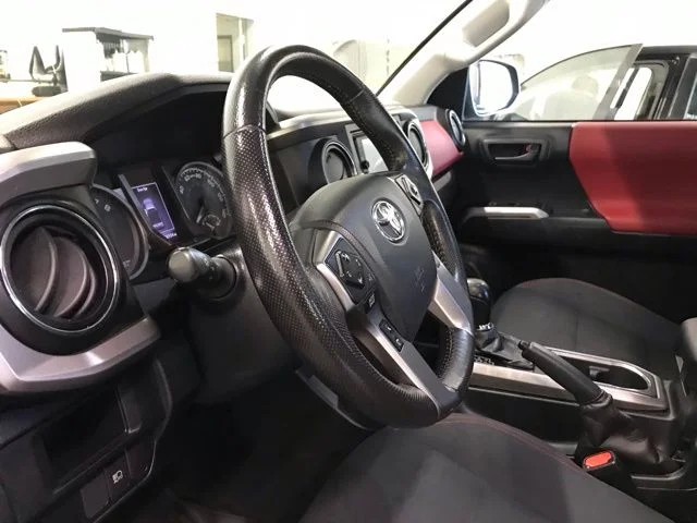 Used 2018 Black Toyota SR5 image 11
