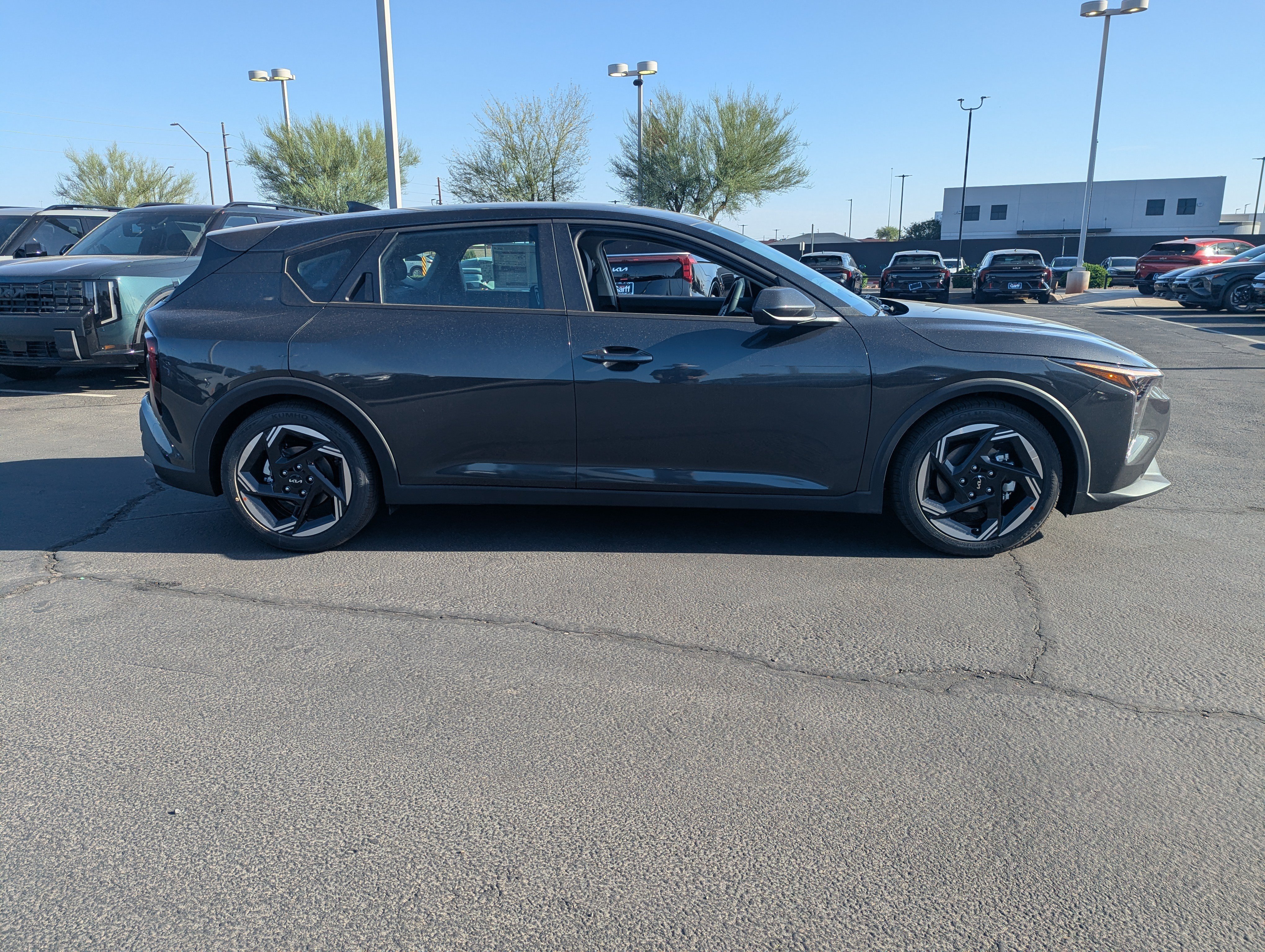 New 2026 Interstellar Gray Kia EX image 5