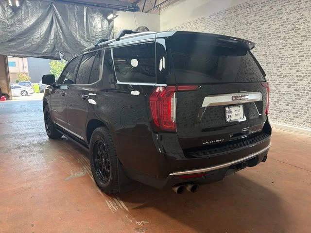 Used 2021 Onyx Black GMC Denali image 5
