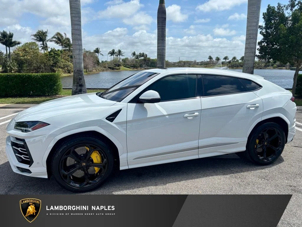 2020 Lamborghini Urus Base