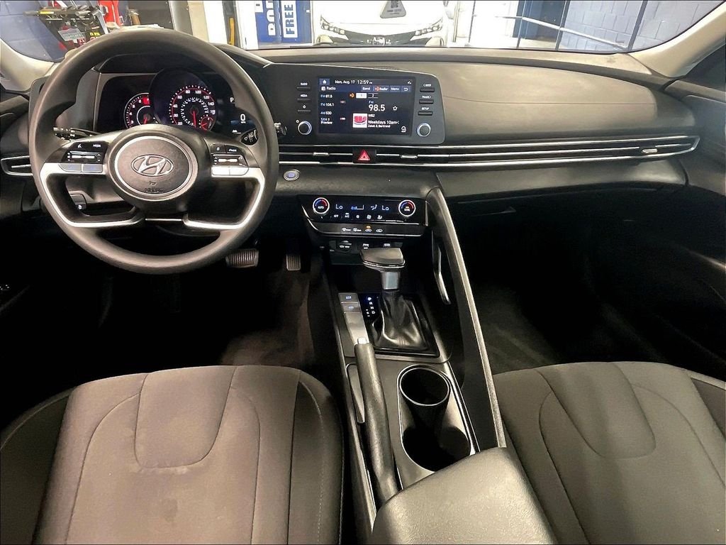 Used 2023 Gray Hyundai SEL image 21