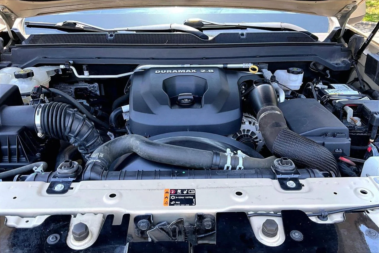 Certified Used 2021  Chevrolet ZR2 image 35