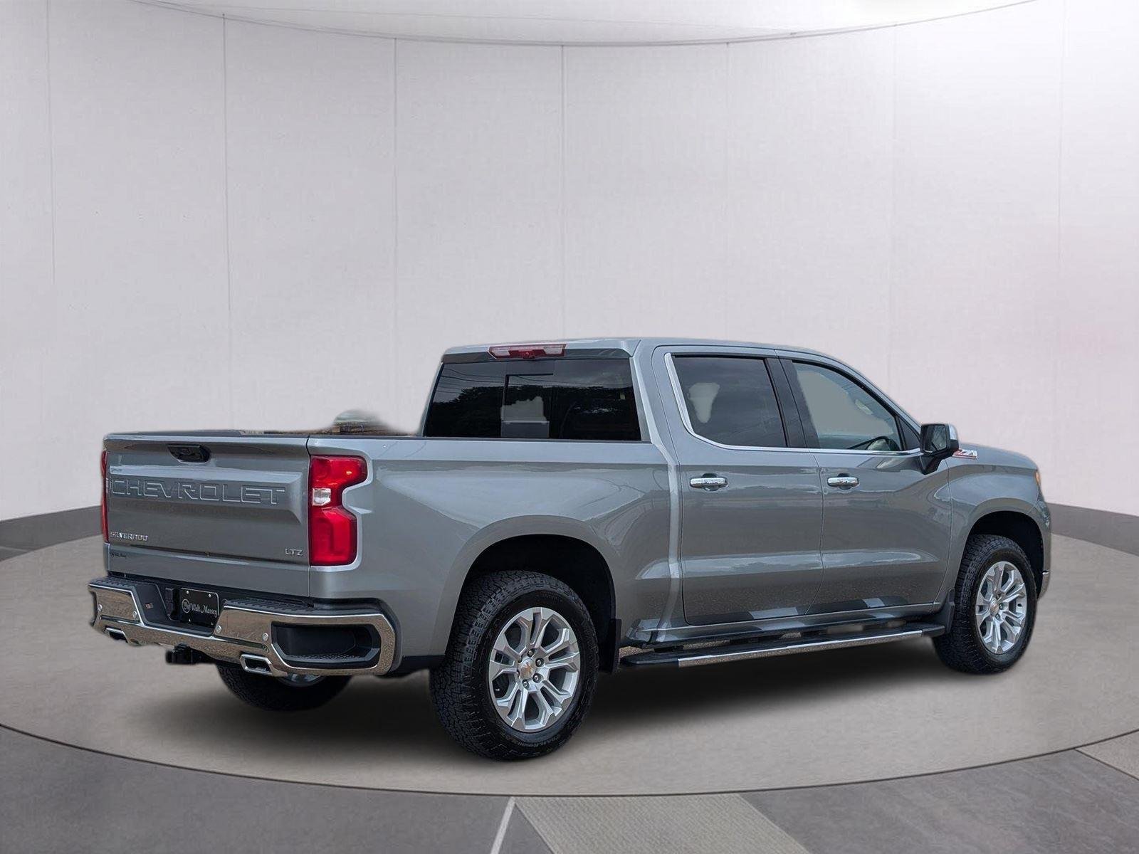 2026 Chevrolet Silverado 1500 LTZ - Photo 7