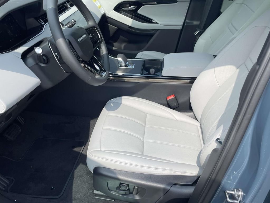 New 2026 Tribeca Blue Land Rover S image 13