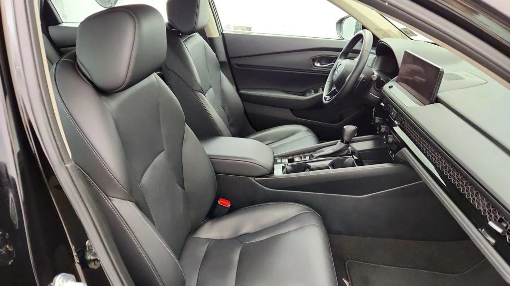 Used 2024 Crystal Black Pearl Honda EX-L Sedan image 24