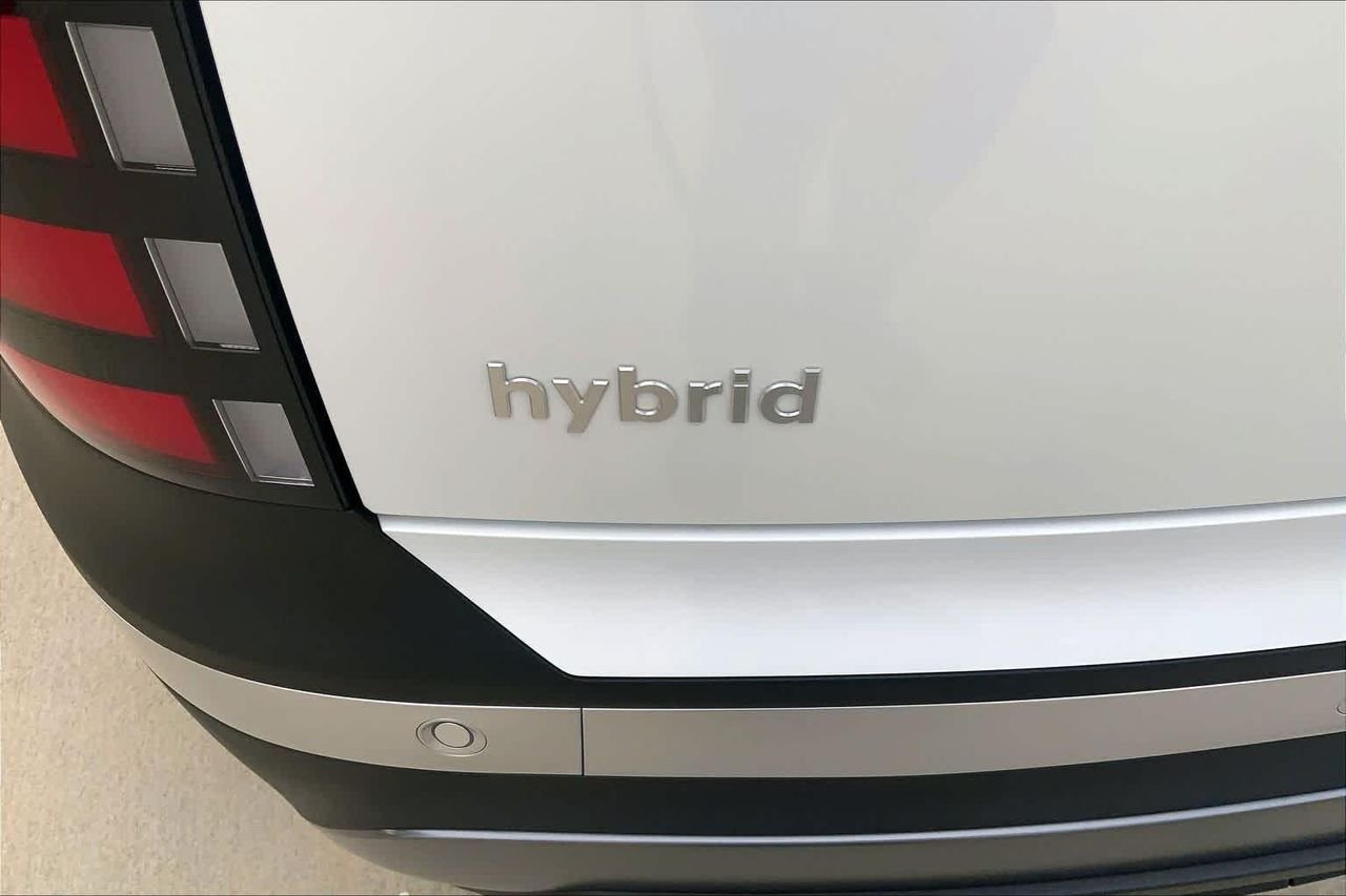 New 2026 Creamy White Pearl Hyundai SEL 7P image 15