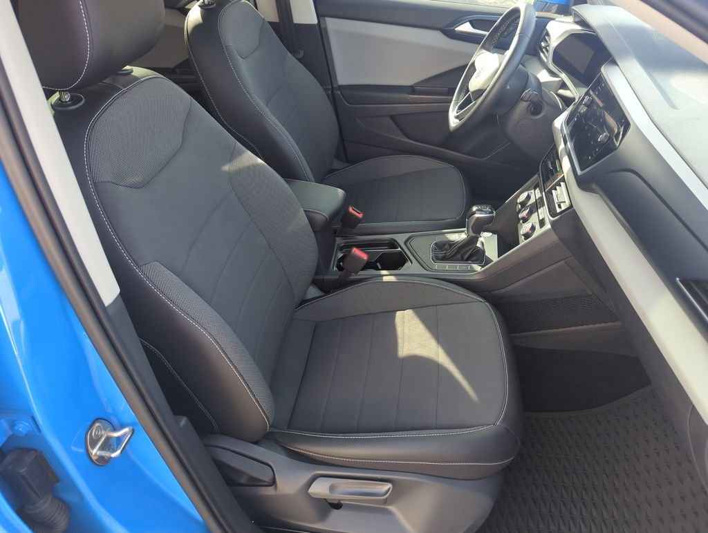 Used 2022 Blue Volkswagen 1.5T SE image 37