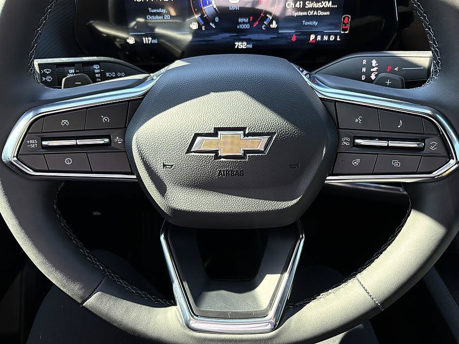 Used 2026 Sterling Gray Metallic Chevrolet FWD LT image 19