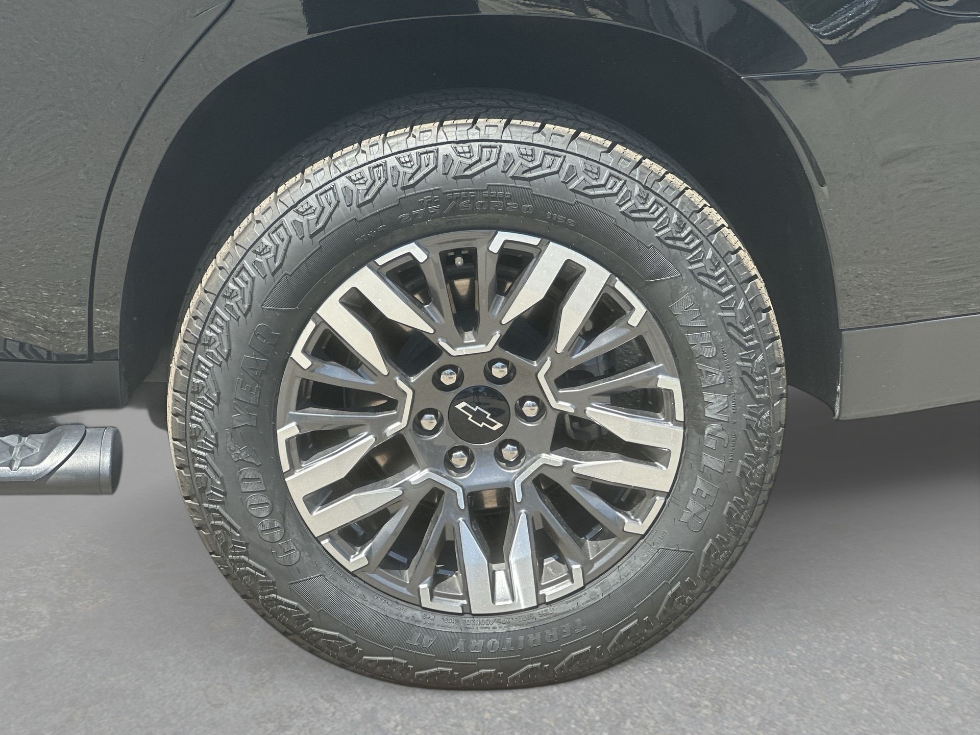 2025 Chevrolet Tahoe Z71 - Photo 32