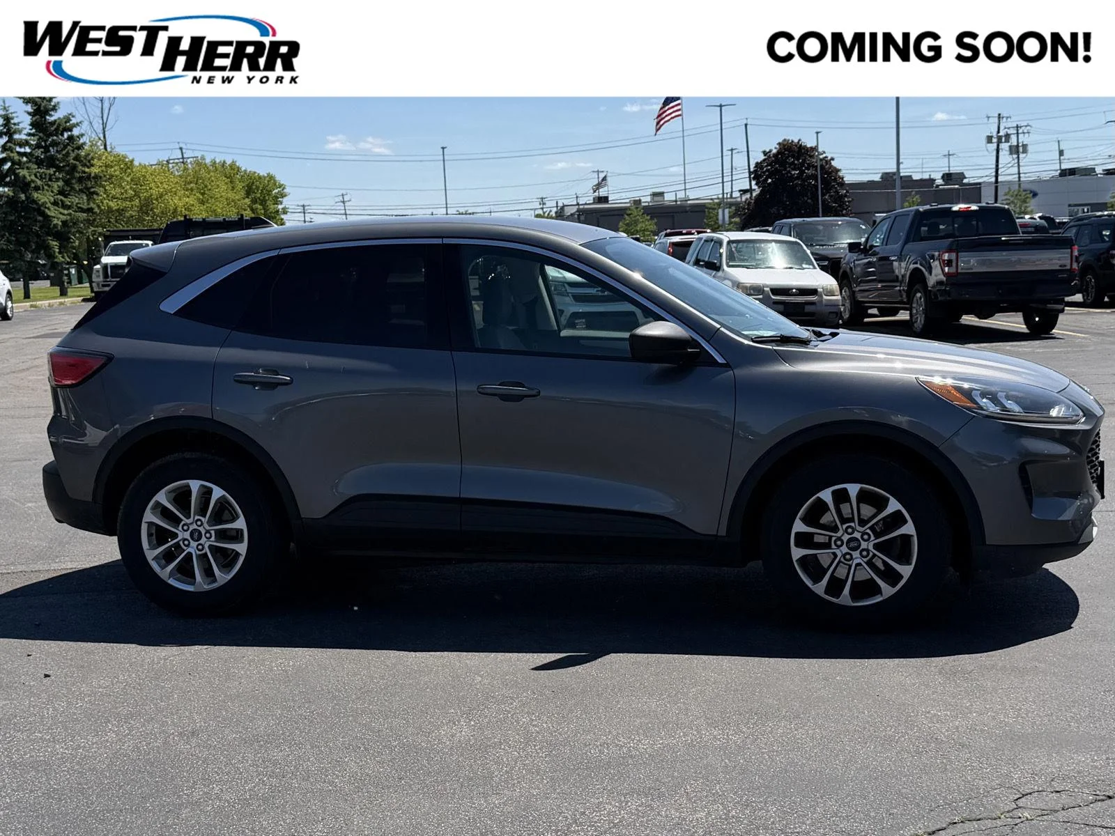 Used 2022 Carbonized Gray Ford SE image 1
