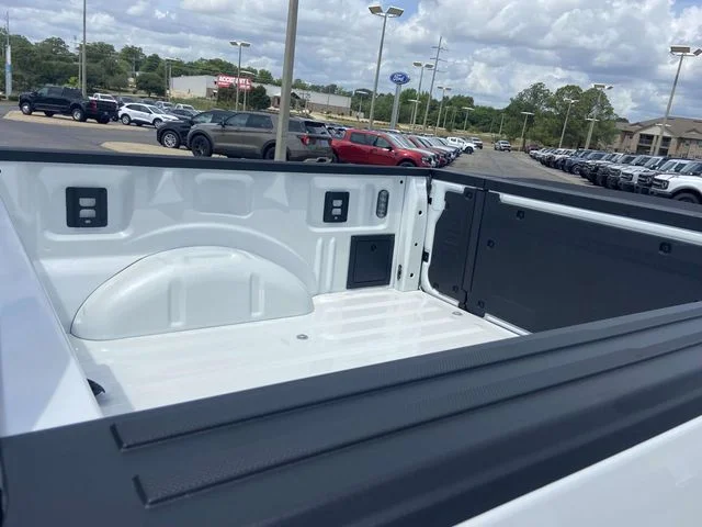 New 2026 Star White Metallic Tri-Coat Ford King Ranch image 8