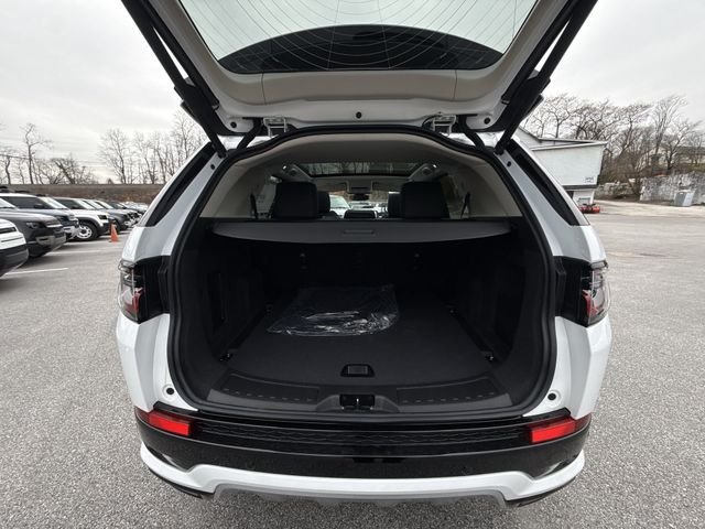 New 2025 Fuji White Land Rover S image 23