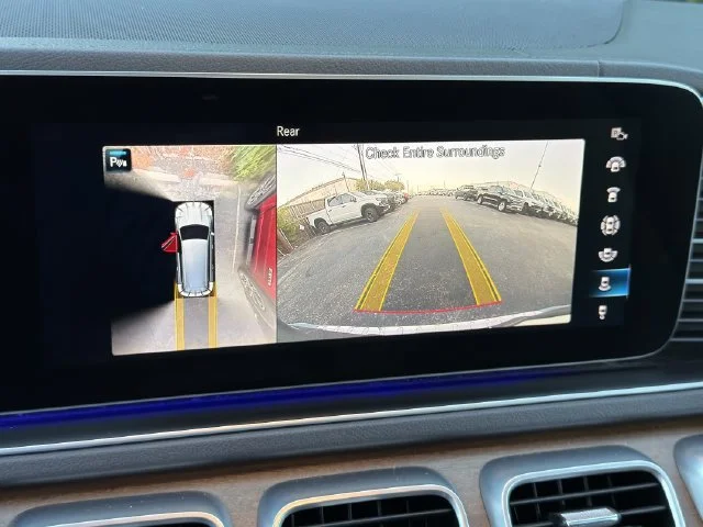 Used 2020 Gray Mercedes-Benz 4MATIC® image 18